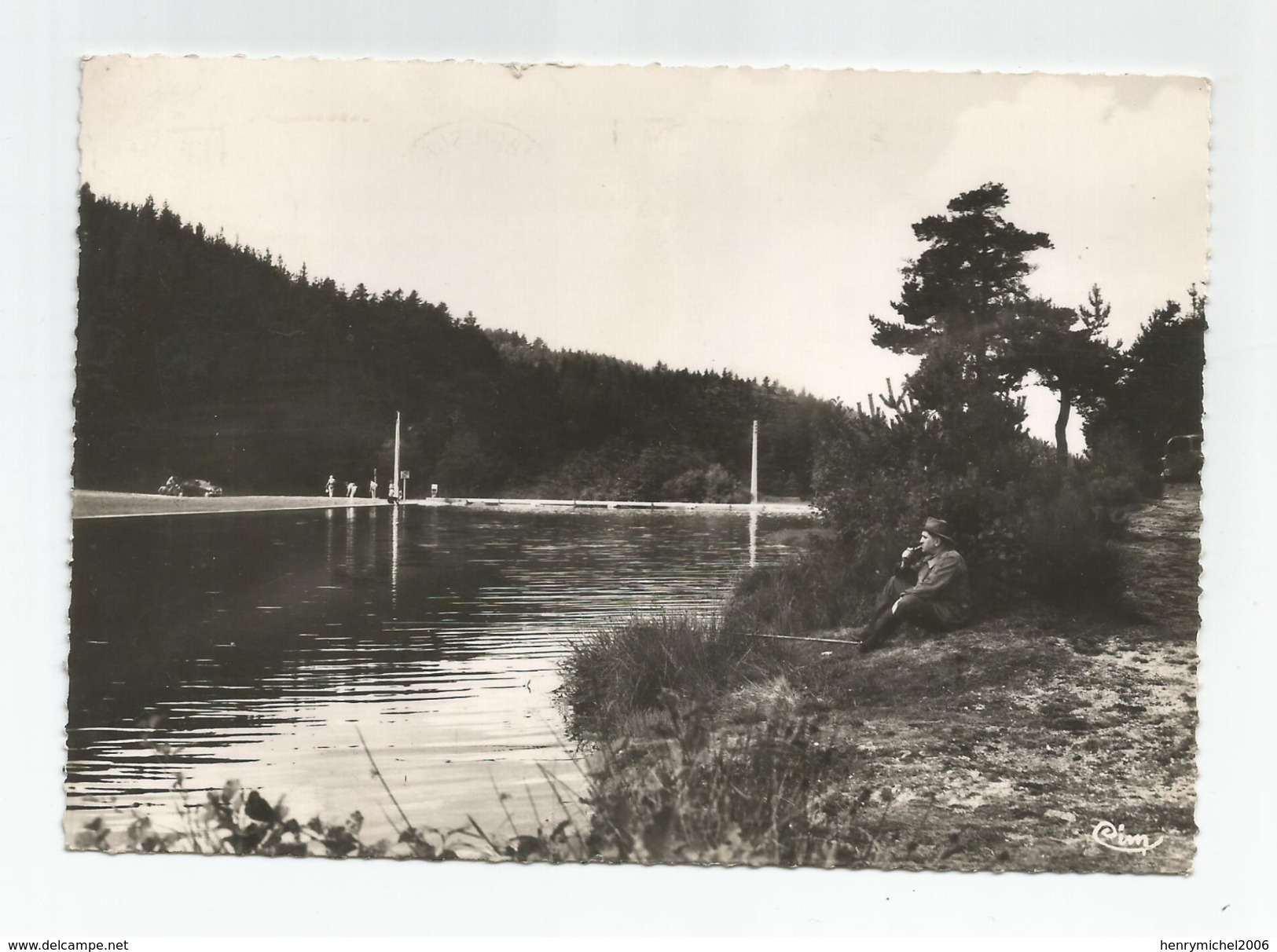 Cantal - 15 - Le Chambon Sur Lignon Pecheur Au Bord De La Plage - Other & Unclassified