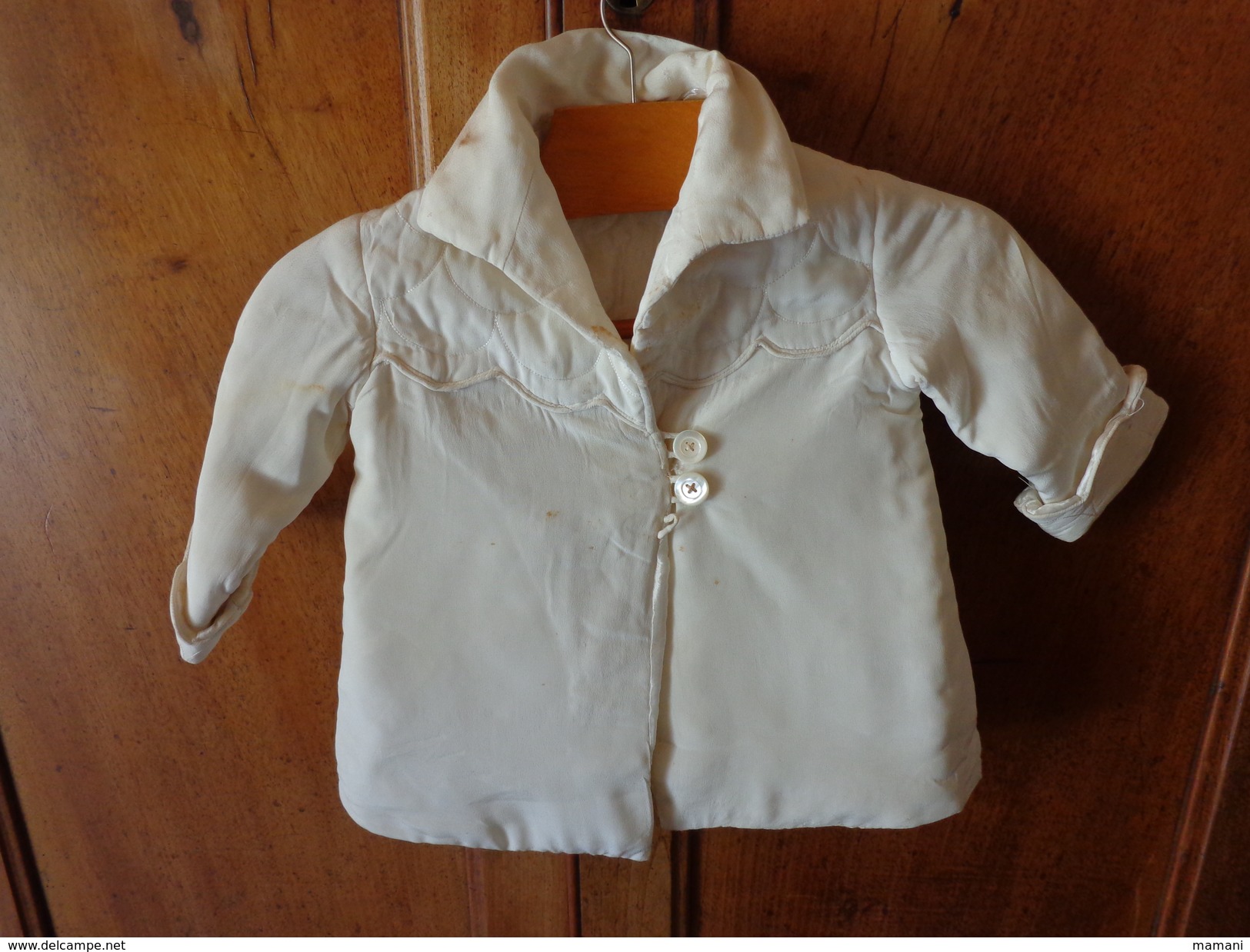 Manteau Authentique  Vintage De Bebe Pour Poupee -recontitution-epaule A Epaule 30cm Haut 44cm - Other & Unclassified