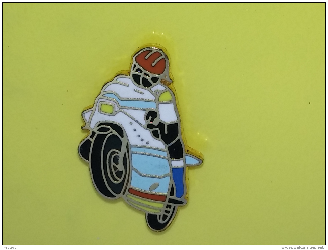 PINS 21 -  MOTO, Motorbike, Motorcycle - Motorfietsen