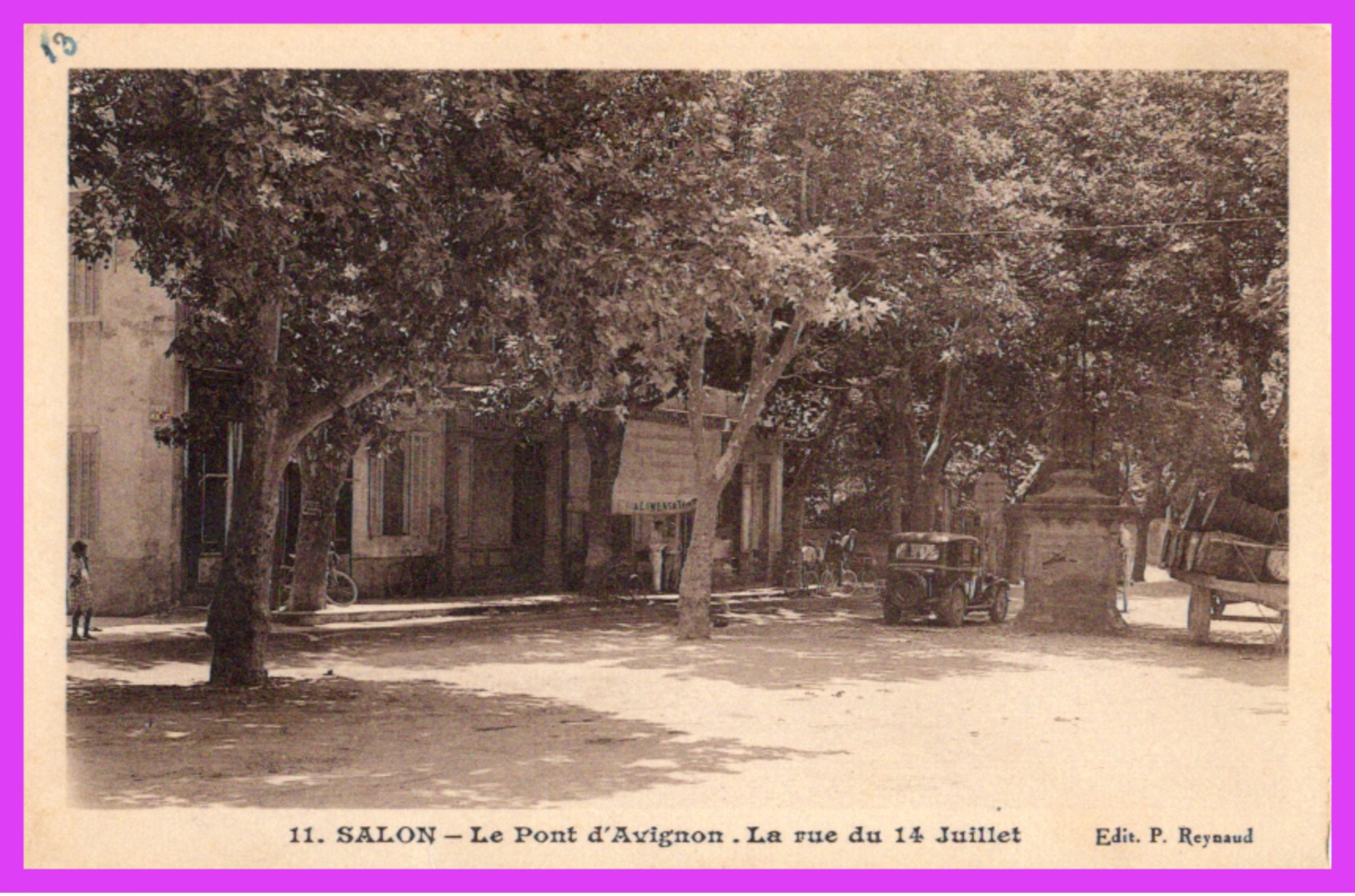 SALON (13) - Le Pont D'Avignon - La Rue Du 14 Juillet - Salon De Provence