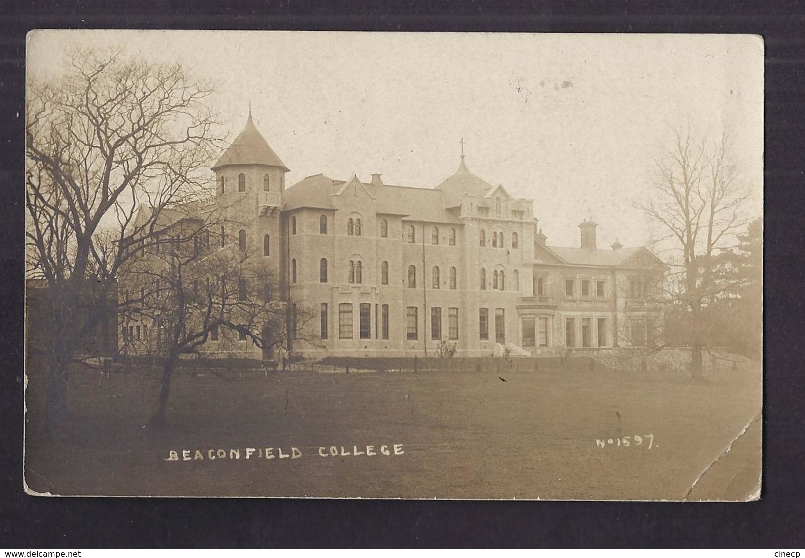 CPA ANGLETERRE - BEACONFIELD COLLEGE - TB PLAN Château Et Sa Façade - Buckinghamshire