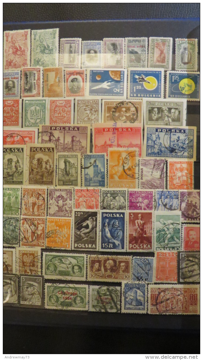 WORLD LARGE COLLECTION WITH OVER 11600 STAMPS