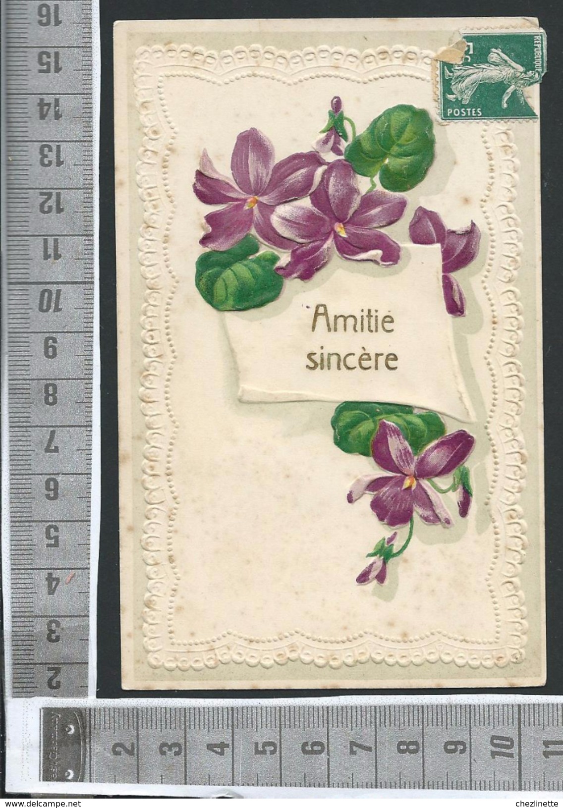 CPA GAUFREE - FLEURS - VIOLETTES - AMITIÉ SINCÈRE / RECTO-VERSO - Fleurs