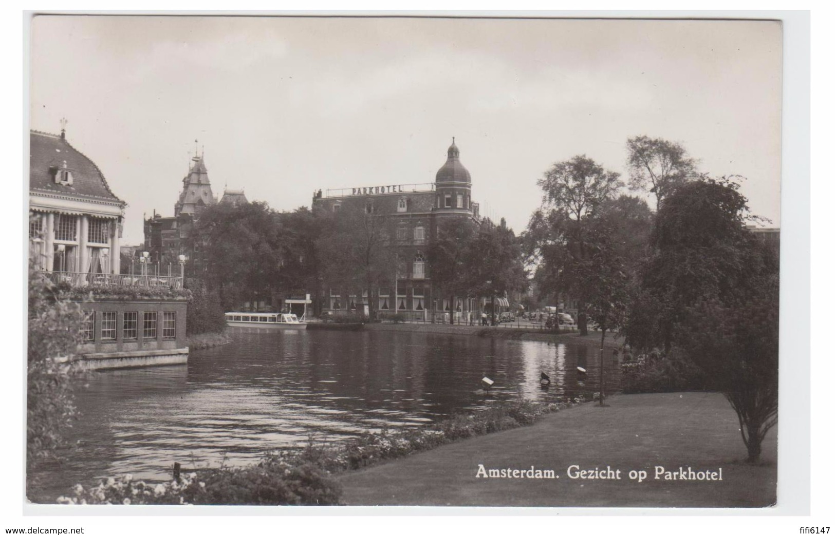 PAYS-BAS -- NEDERLAND -- AMSTERDAM -- VUE SUR L'HÔTEL DU PARC --  GEZICHT OP PARKHOTEL -- - Amsterdam