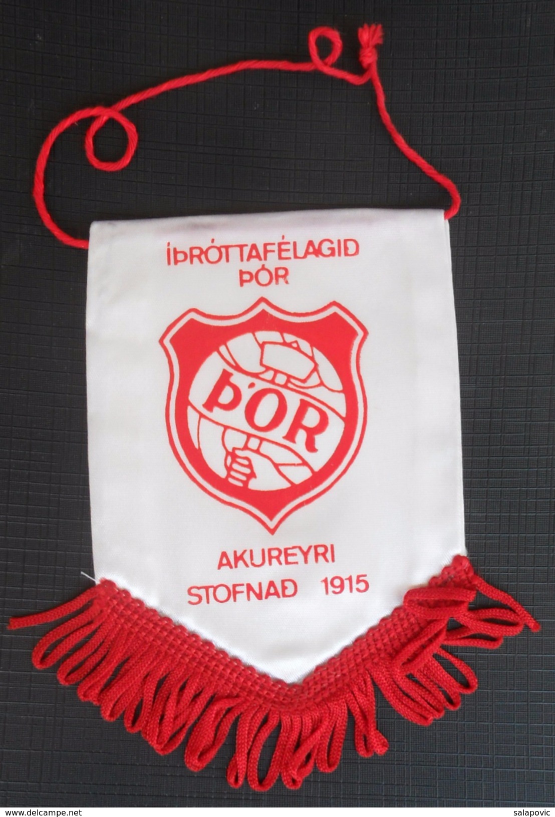 Þor Akureyri ICELAND  FOOTBALL CLUB, SOCCER / FUTBOL / CALCIO, OLD PENNANT, SPORTS FLAG - Bekleidung, Souvenirs Und Sonstige