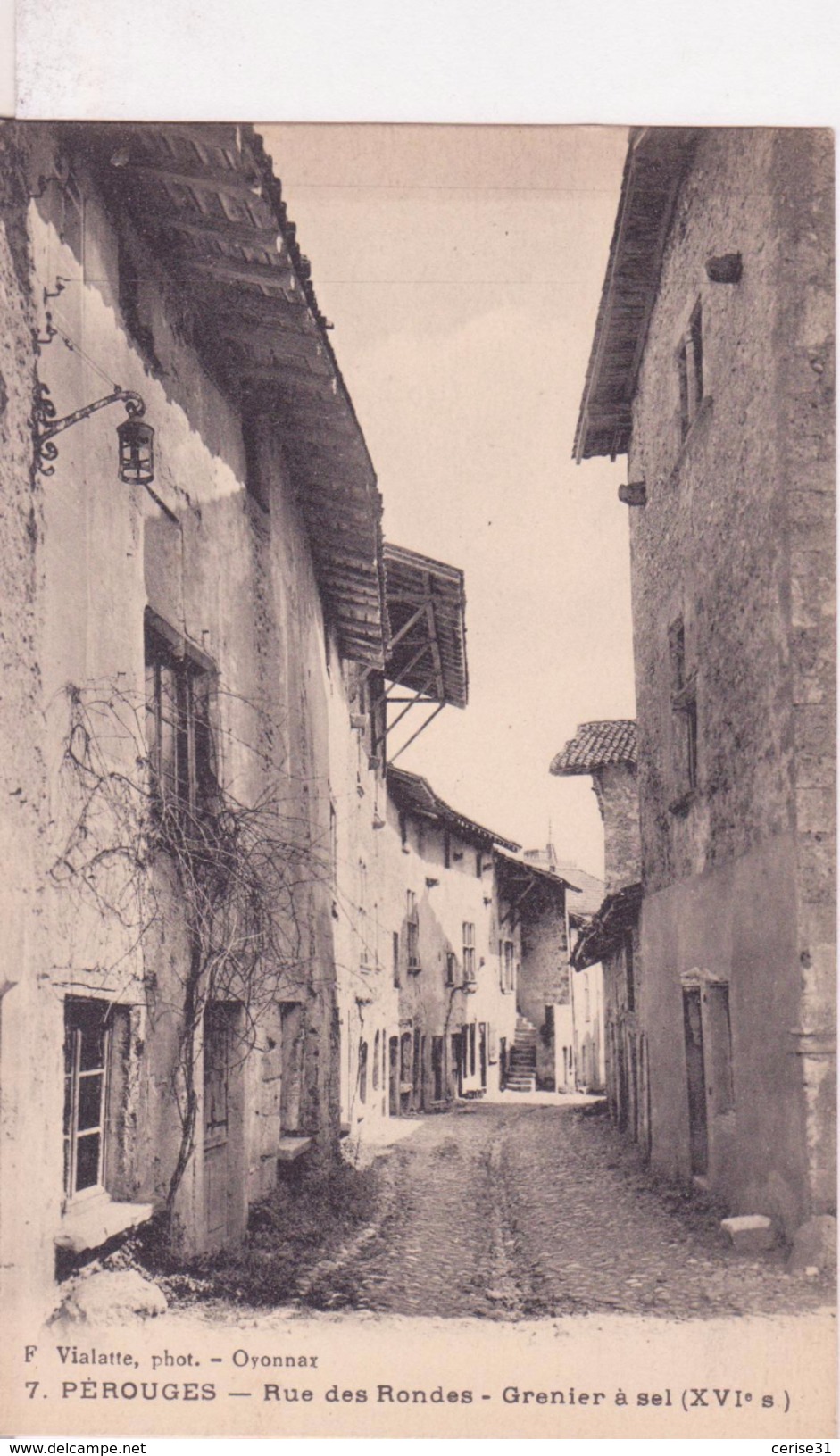 CPA -  7. PEROUGES - Rue Des Rondes, Grenier à Sel - Pérouges