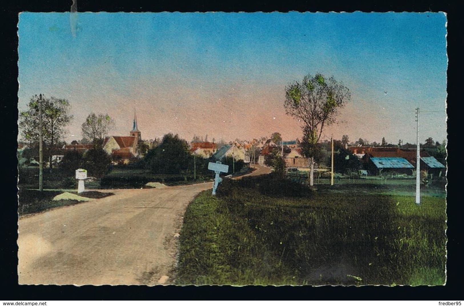 CARTE POSTALE / POSTCARD / MONTEREAU 45 LOIRET - VUE GENERALE - Sonstige & Ohne Zuordnung