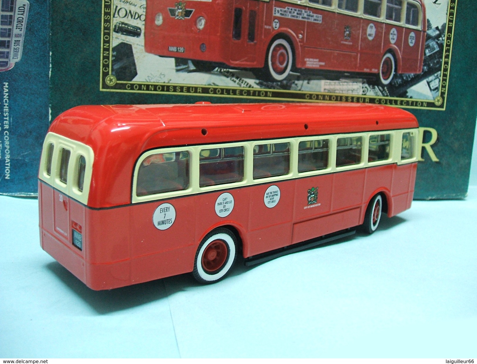 Corgi The Connoisseur - Bus Car LEYLAND ROYAL TIGER Manchester Corporation Réf. 34901 BO 1/50 - Corgi Toys