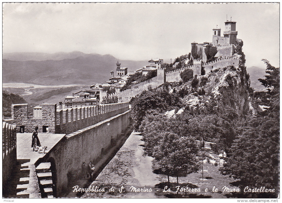 Affranchissement Sur Carte  Postale De St.Marin - 26.8.1958 - Storia Postale