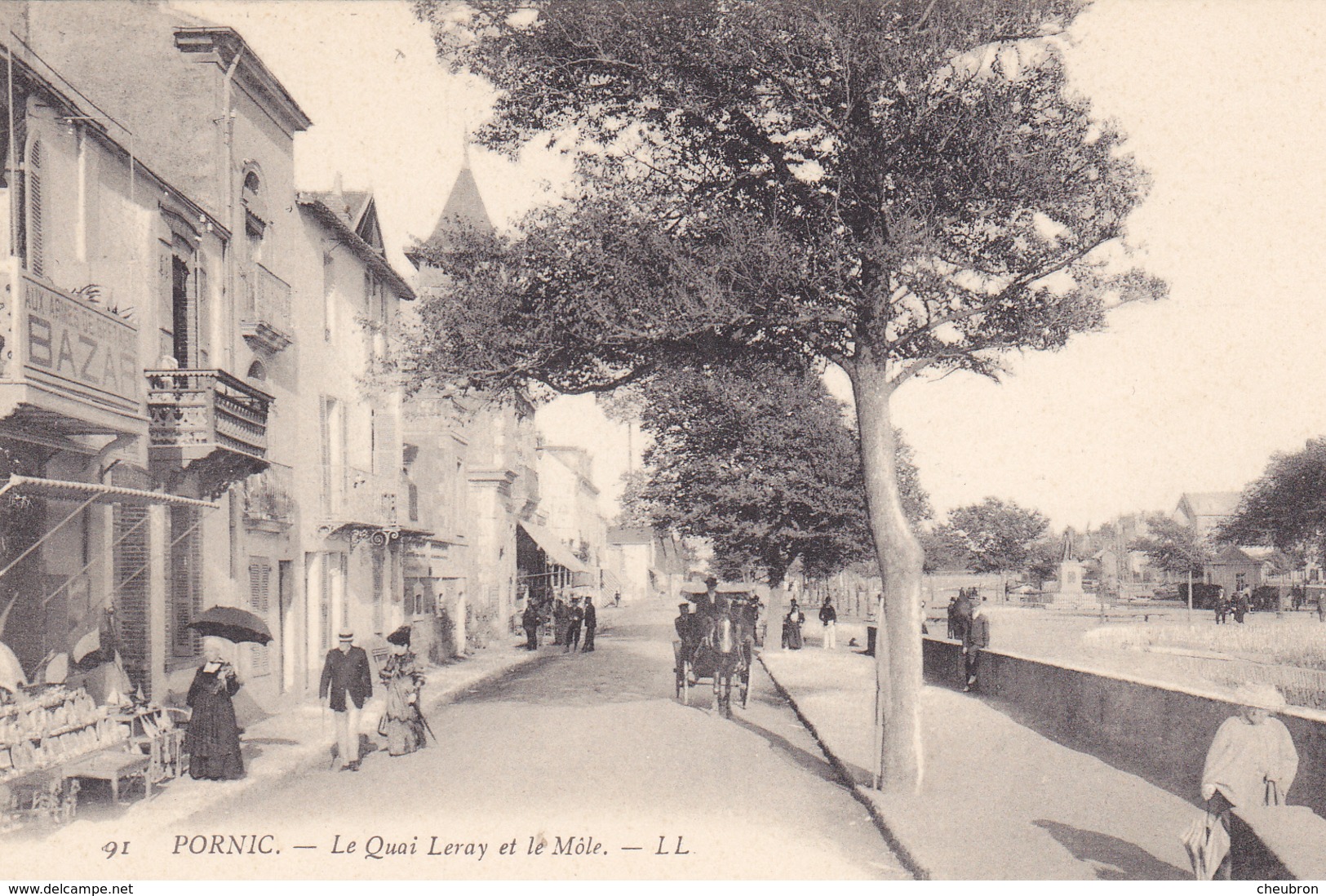 44. PORNIC. CPA. LE QUAI LERAY ET LE MOLE - Pornic