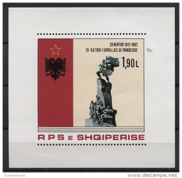 ALBANIA, 70th YEAR ANNIVERSARY OF THE INDEPENDENCE 1982, NH BLOC - Albanie