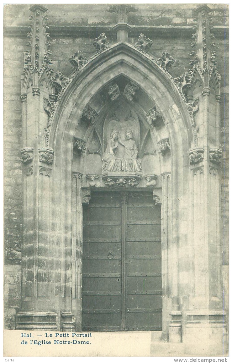 HAL - Le Petit Portail De L'Eglise Notre-Dame - Halle