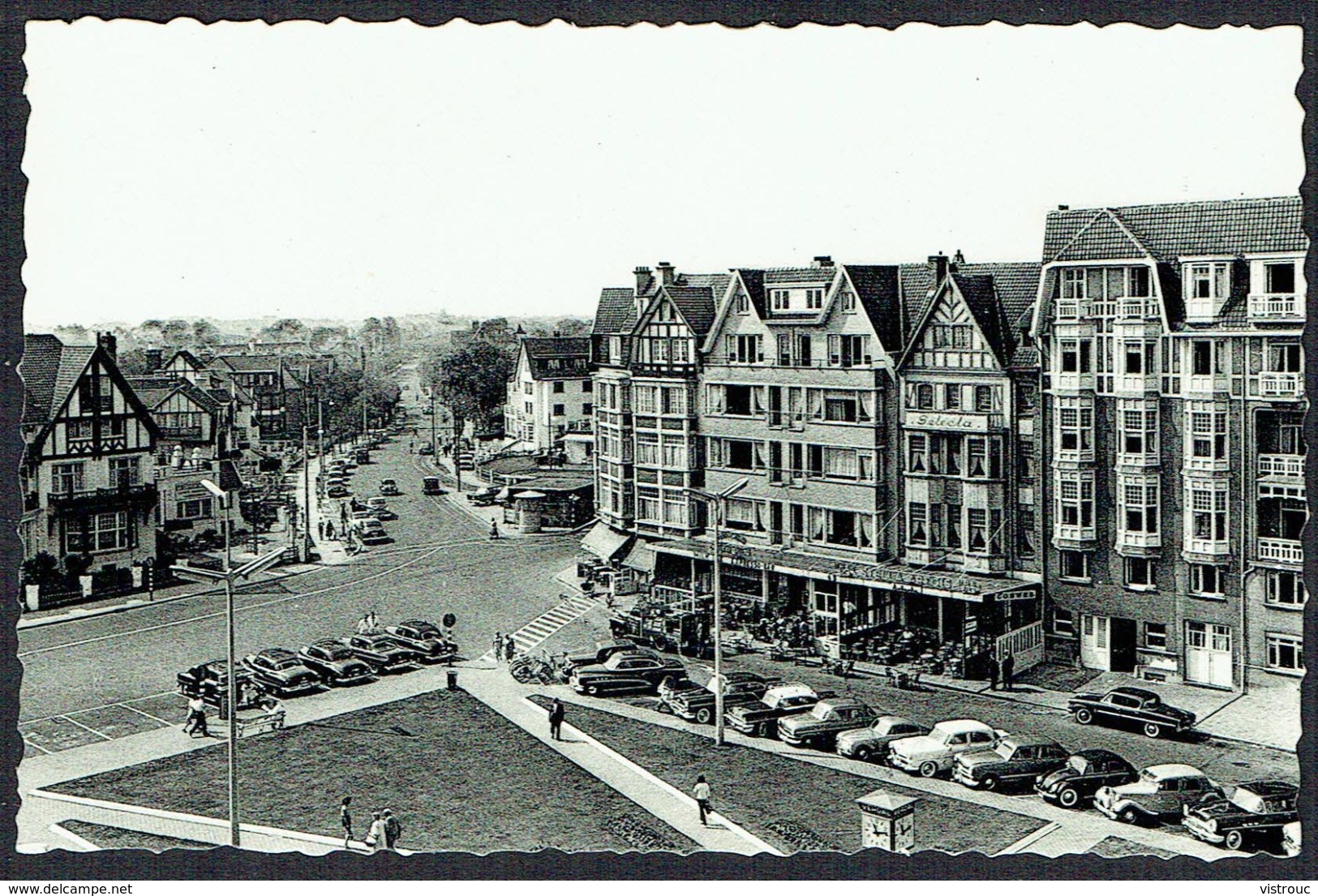 KNOKKE - Place Albert Et Avn. Elisabeth - Non Circulé - Not Circulated - Nicht Gelaufen. - Knokke