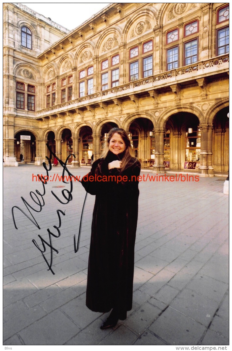 Nancy Gustafson Opera - Autogramme