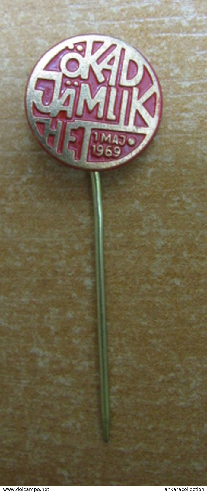 AC - SWEDISH PIN - BADGE 1969 - Bogenschiessen