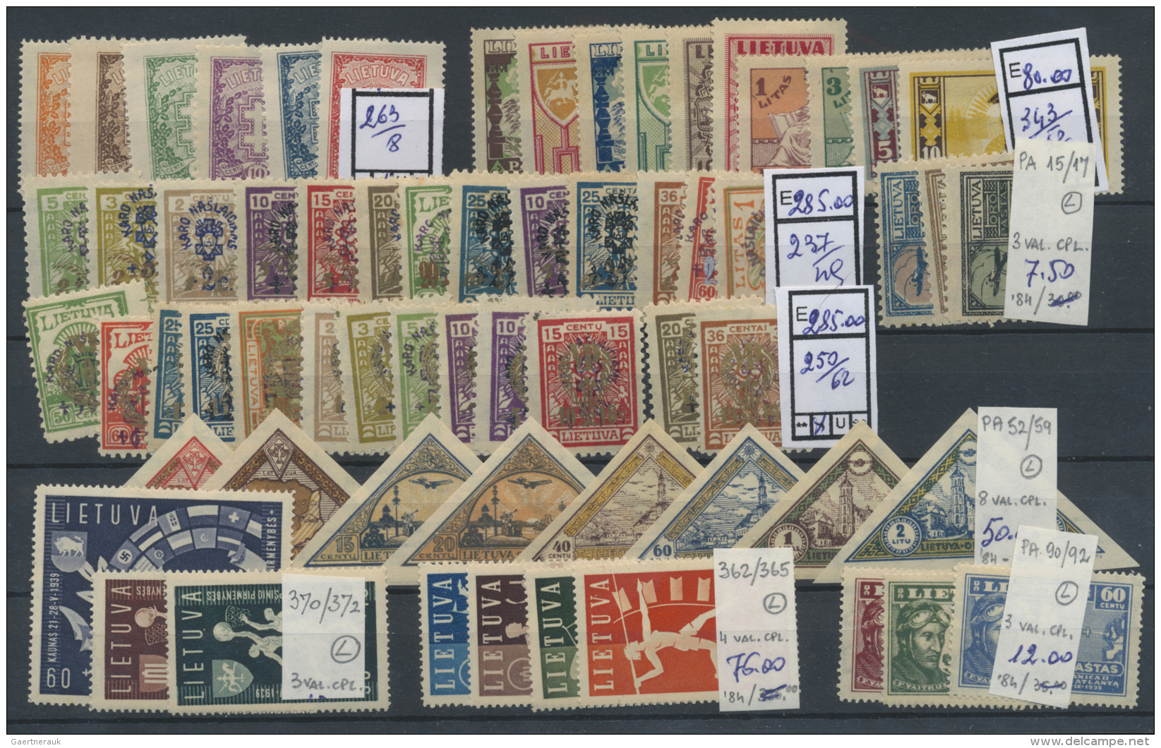 Litauen: 1926/1939, Mint Assortment On Stockcard, Stated To Yv. 919,- &euro;. - Litouwen