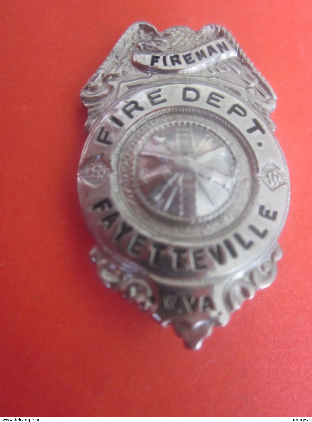 FIREMAN FIRE DEPARTMENT FAYETTEVILLE W.VA  RUSSEL UNIFORM NEW-YORK=>USA Plaque Identity Militaire-Militaria-ARMY - Firemen