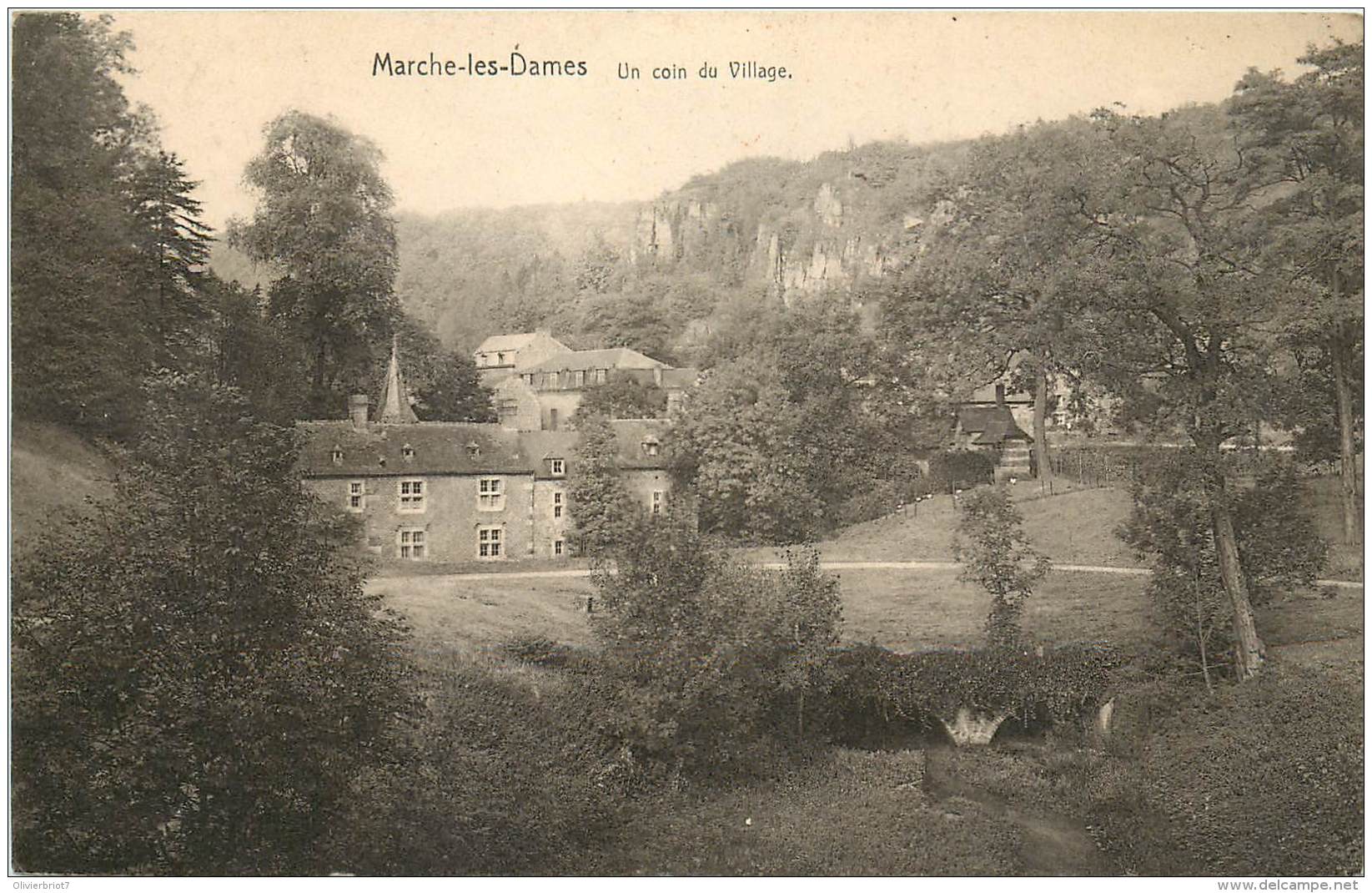 Namur - Marche-les-Dames - Un Coin Du Village - Namur