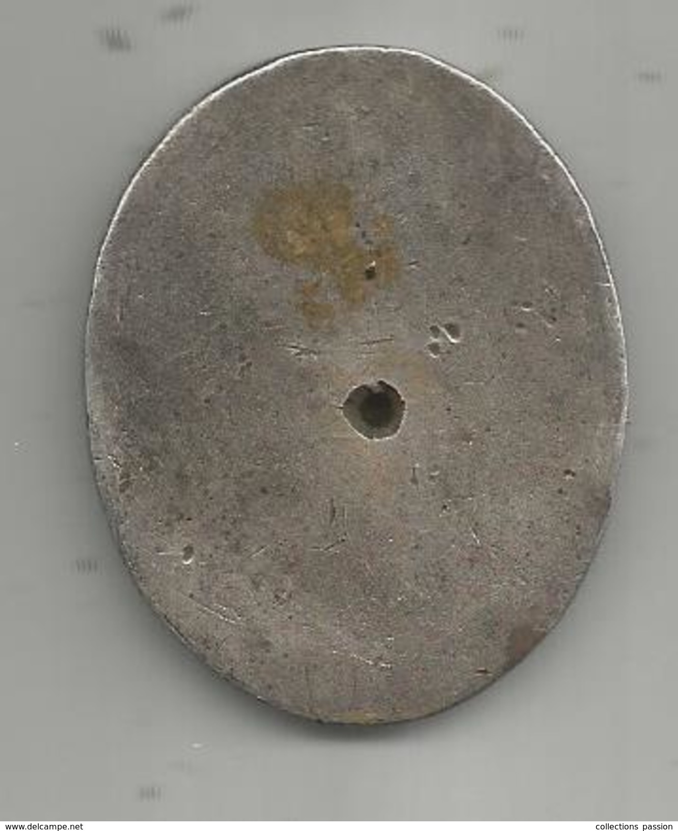 Médaille , Décoration , Religion , Communion , étain , 45 Mm X 37mm , 32 Grammes , 2 Scans , Frais Fr : 2.70 &eu - Etains