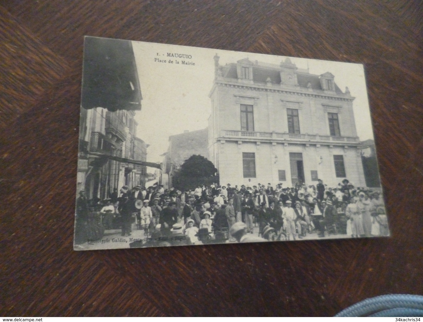 CPA 34 Hérault Mauguio Place De La Mairie     TBE - Mauguio