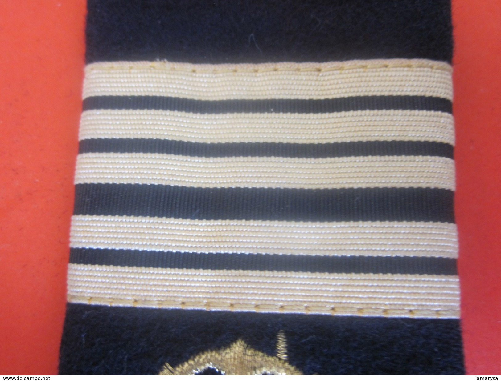 Passant épaule Tissu Galon Grade D'Officier Supérieur Brodé Or Fond Noir-Marine Nationale Française Militaria>Équipement - Equipement