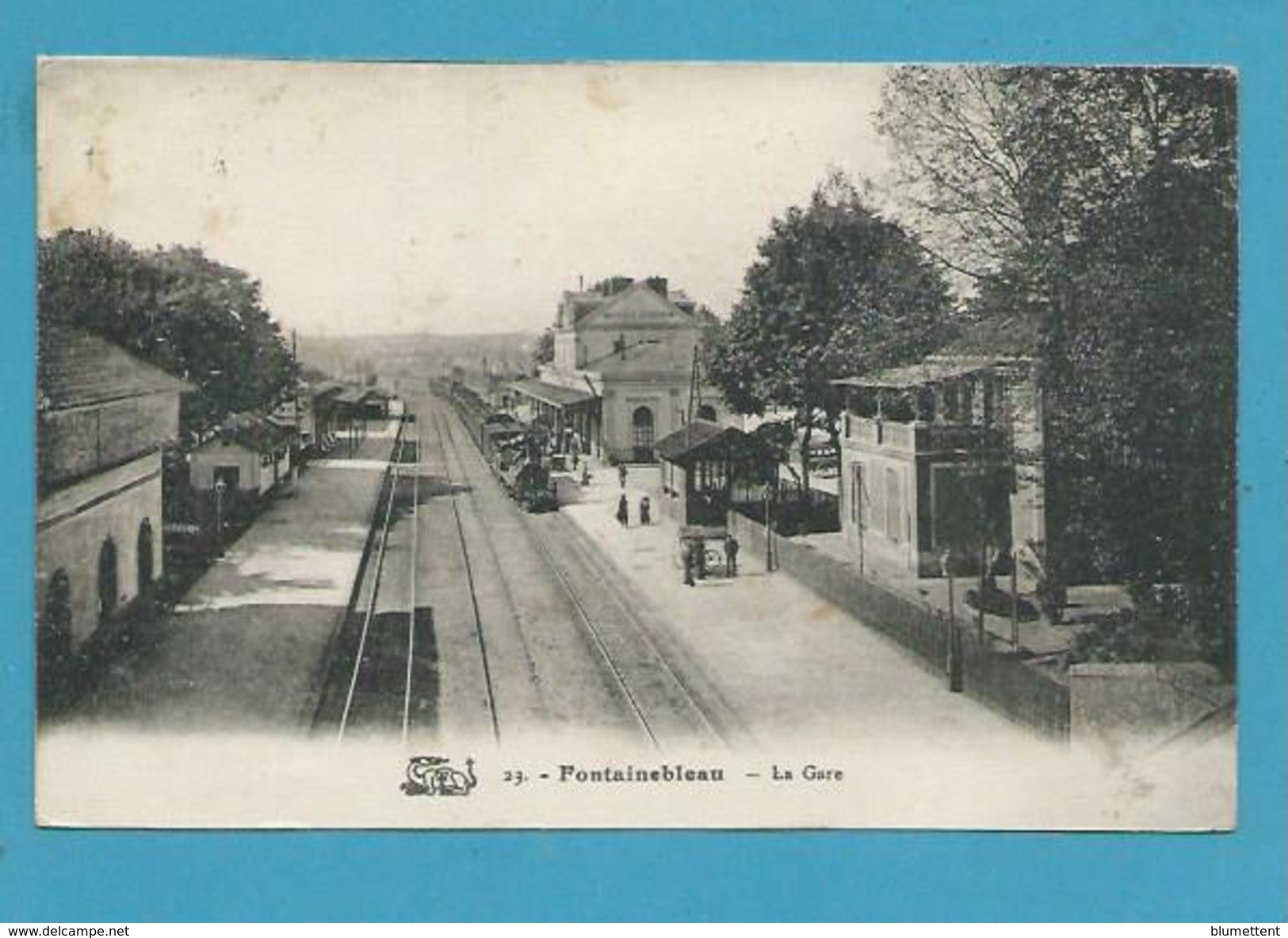 CPA 23 - Chemin De Fer Train En Gare De FONTAINEBLEAU 77 - Fontainebleau