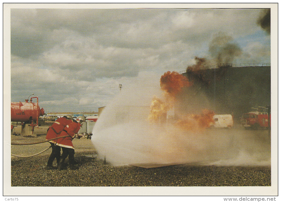 Métiers - Sapeurs-Pompiers - Exercice D'entraînement - Elf-France à Donges 44 - Pompieri