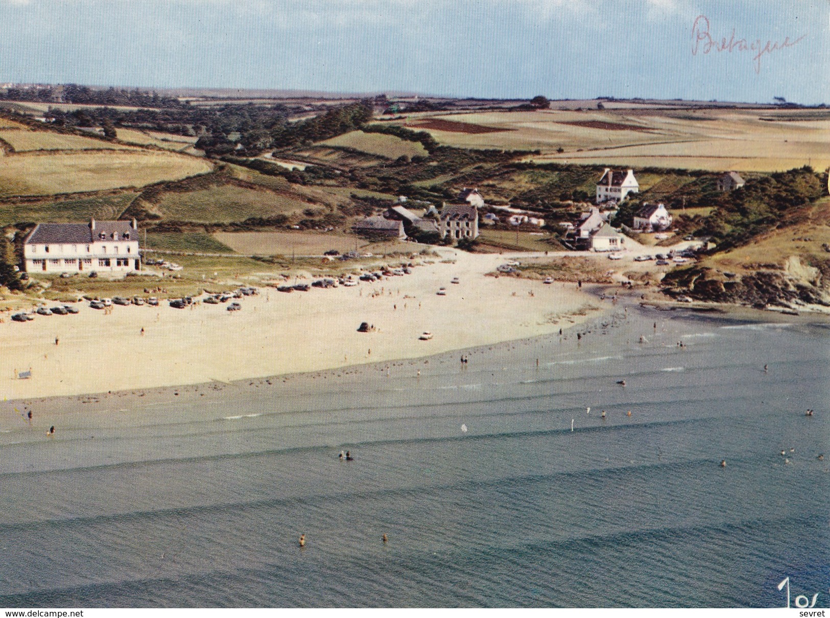 PLOMODIERN. - La Plage De Lestrévet, Le Moulin Et Le Vallon - Plomodiern