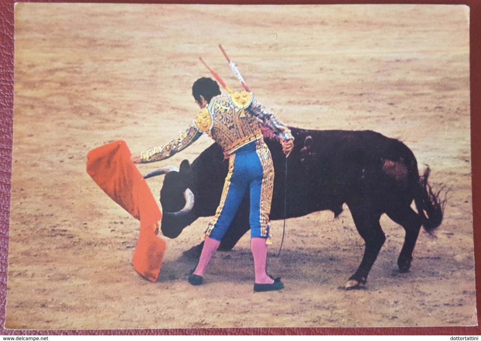 CORRIDA DE TOROS - COURSE DE TAUREAUX - "TOREANDO CON LA MULETA AL NATURAL" - Corrida