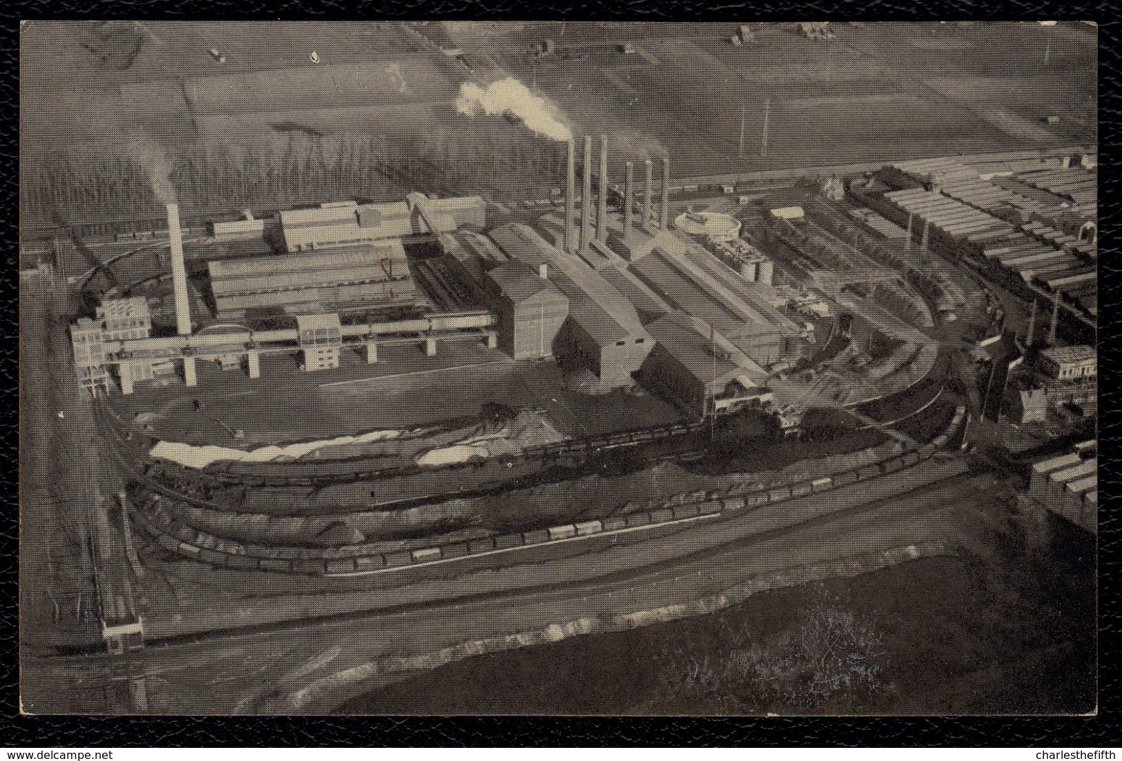 ** OBOURG ( Mons ) - Vue Aérienne De L'usine De Ciment - ** - - Andere & Zonder Classificatie