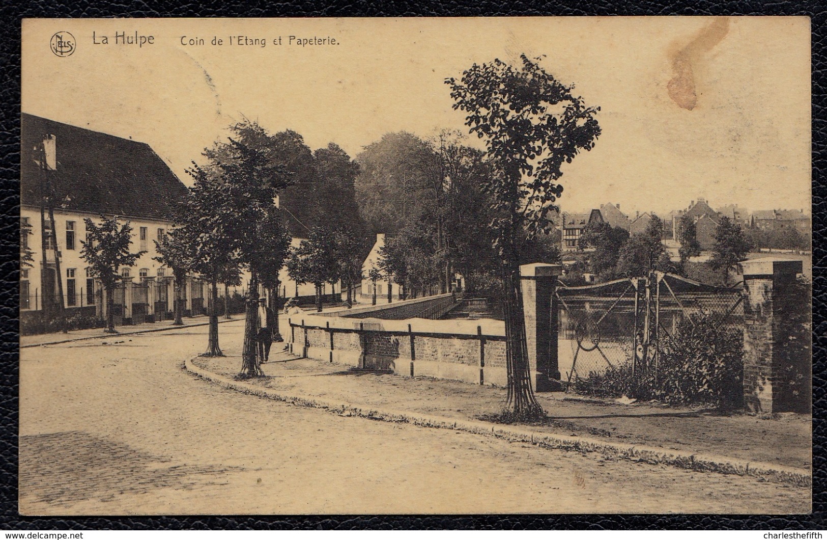 LA HULPE - COIN DE L'ETANG ET PAPETERIE --- édit. Animée Jadin - La Hulpe