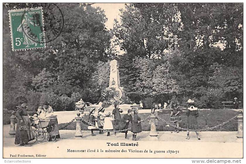 Toul      54      Monument élevé  A La Mémoire Des Vétérans - Toul