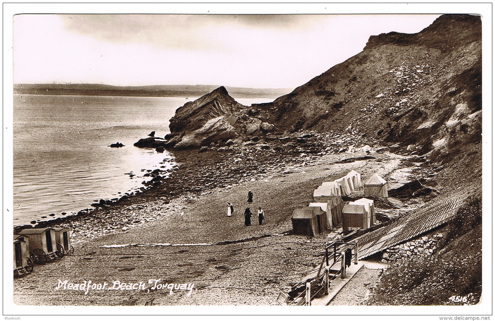 RB 1157 -  Early Real Photo Postcard - Meadfoot Beach &amp; Changing Huts &amp; Tents Torquay Devon - Torquay