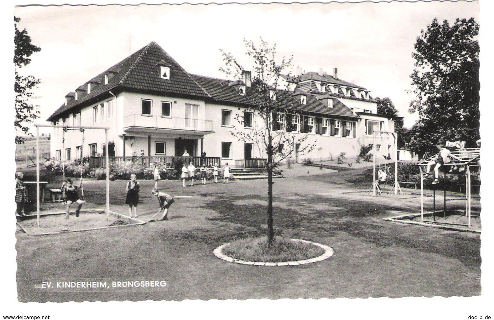 Deutschland - Bad Honnef / Aegidienberg - Ev. Kinderheim Brüngsberg - Spielplatz - Kinder - Bad Honnef