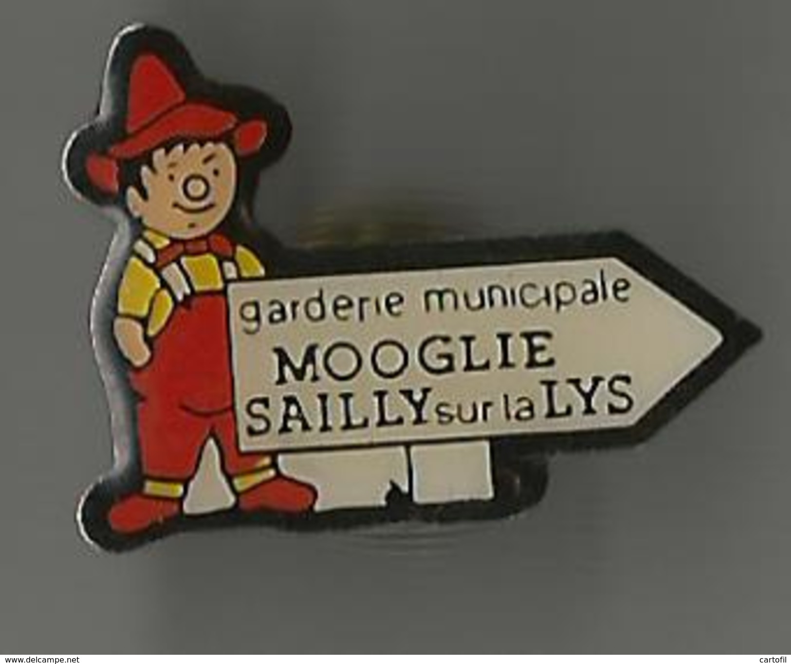 Pin´s Garderie Municipale Mooglie Sailly Sur La Lys - Villes