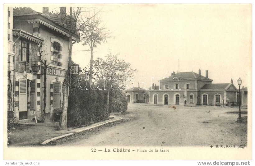 ** T2 La Chatre; Place De La Gare / Square Of The Railway Station, Restaurant - Zonder Classificatie