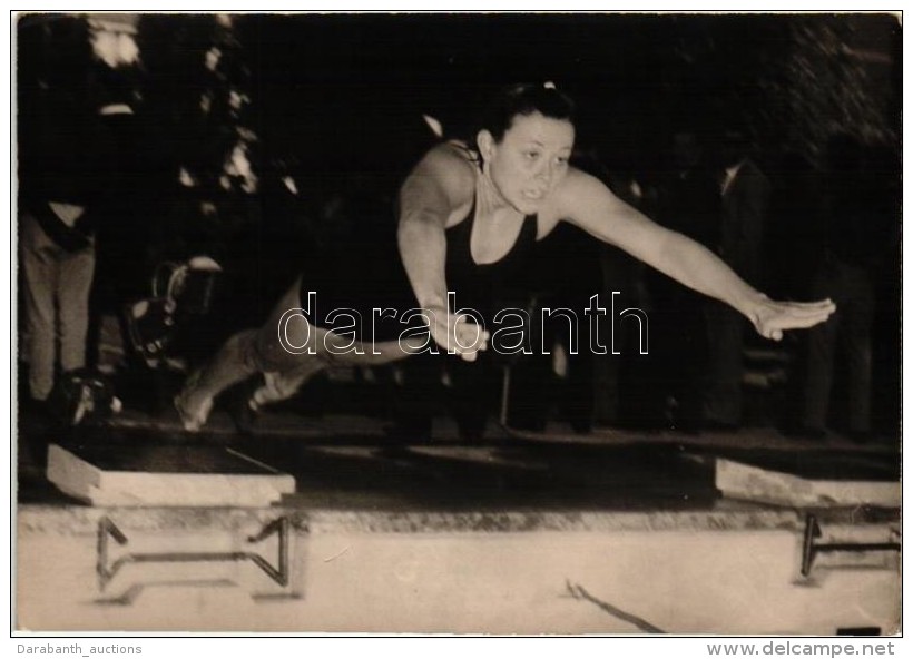 ** T2/T3 Gyenge Val&eacute;ria, 1952-ben Olimpiai Bajnok Magyar &uacute;sz&oacute;nÅ‘ / Swimmer, Hungarian Olympic... - Unclassified