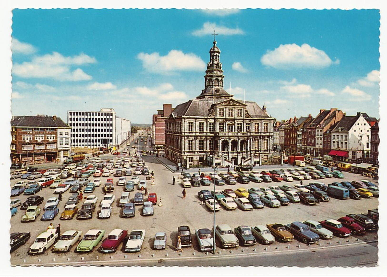 Maastricht - Markt Met Stadhuis - Gebruikt Ca. 1960 - Maastricht