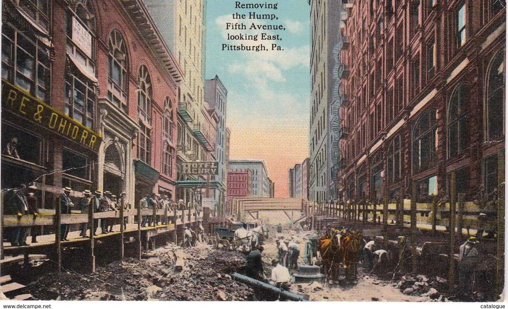 POST CARD  - PITTSBURGH - Removing The Hump, Fifth Avenue - Pittsburgh