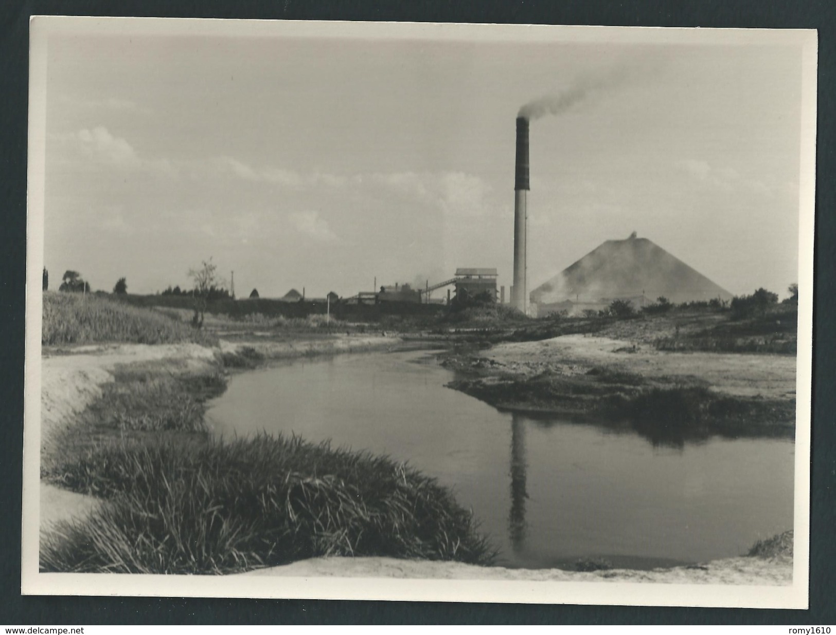 Afrique. Congo. Union Minière -  Lubumbashi.  La Cheminée. Photo. Recto/verso - Lubumbashi