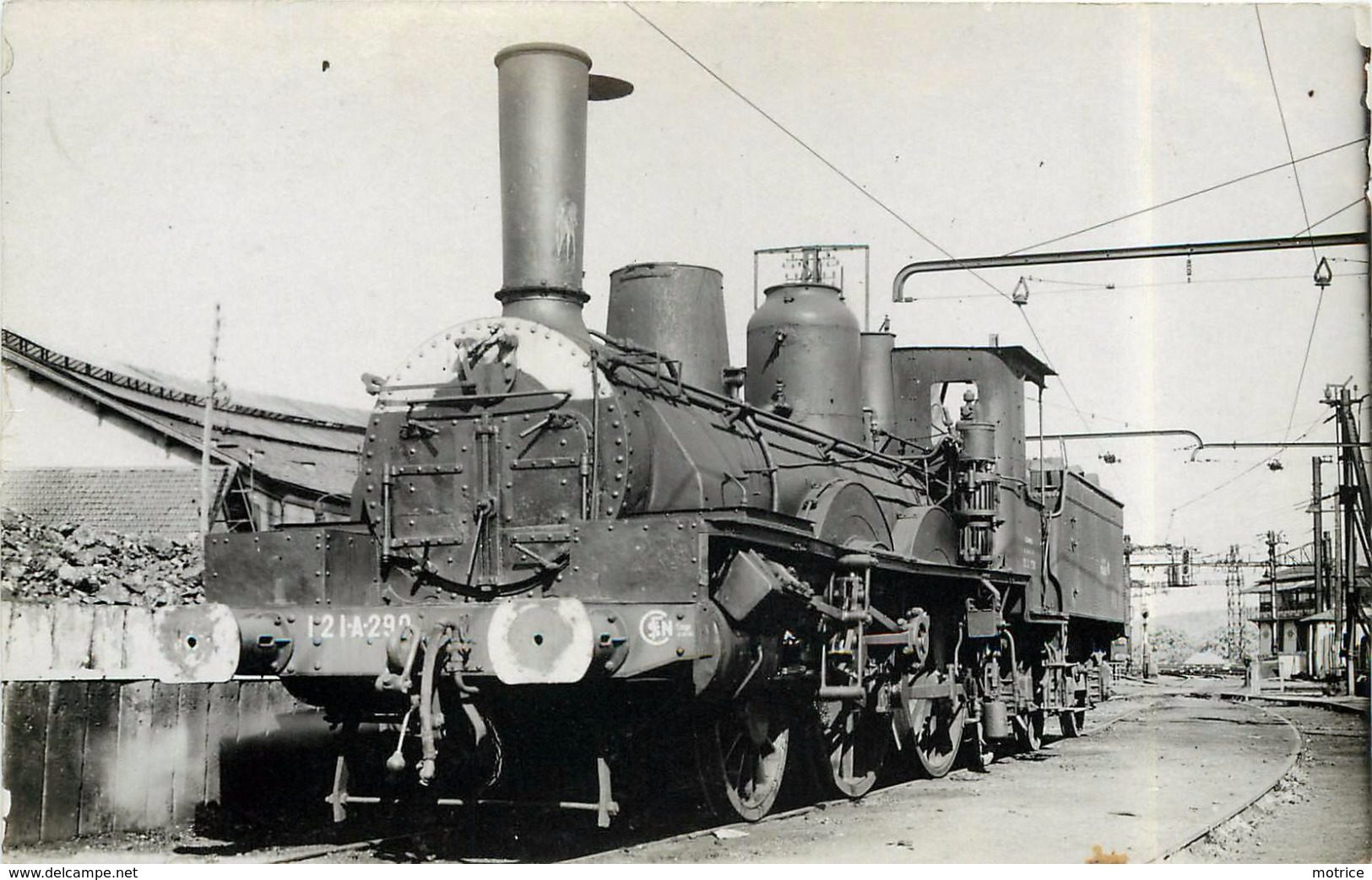 LOCOMOTIVE N°121 A 290 REtampes (carte Photo, Collection Jean Bornet). - Trains