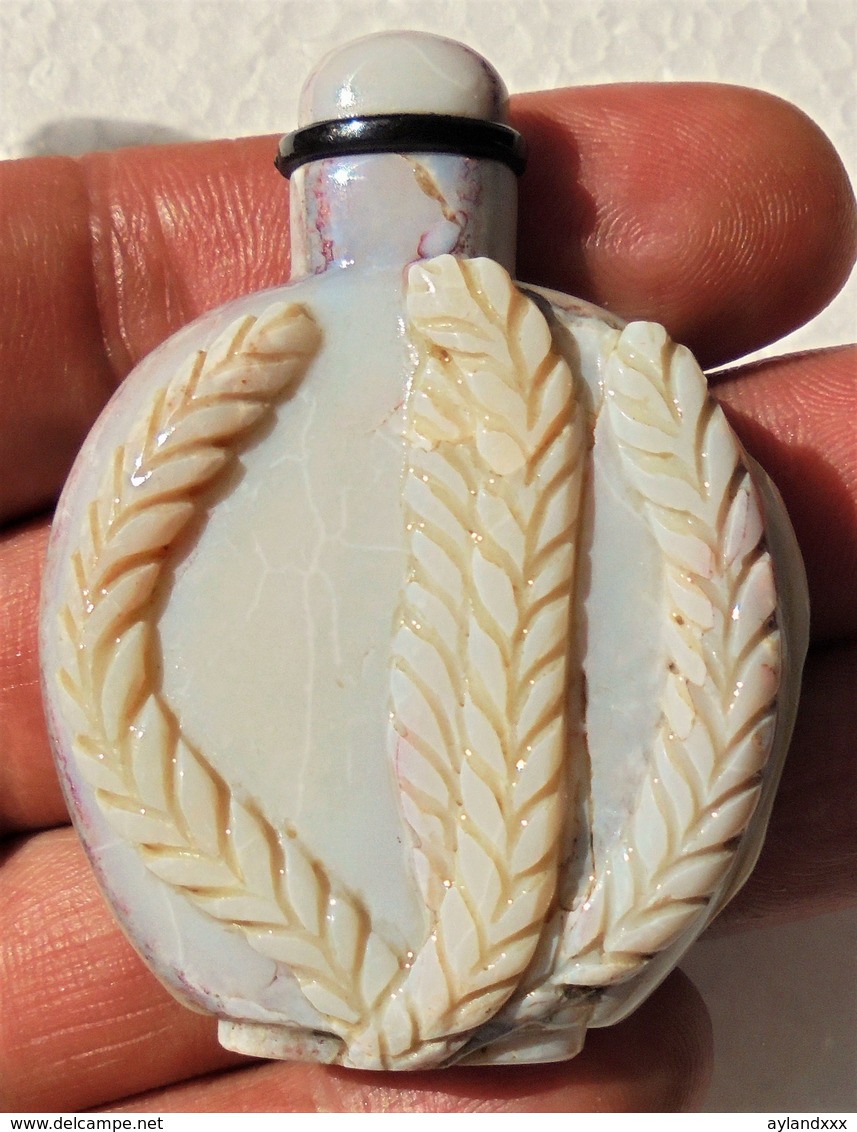 CINA (China): Vintage Chinese Snuff Bottle Carved In Australian Opal - Arte Orientale