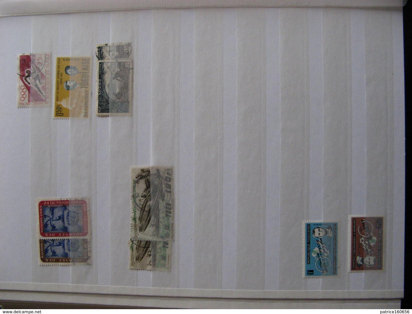 TB lot de timbres du TOGO dans un classeur . Neufs et oblitérés.