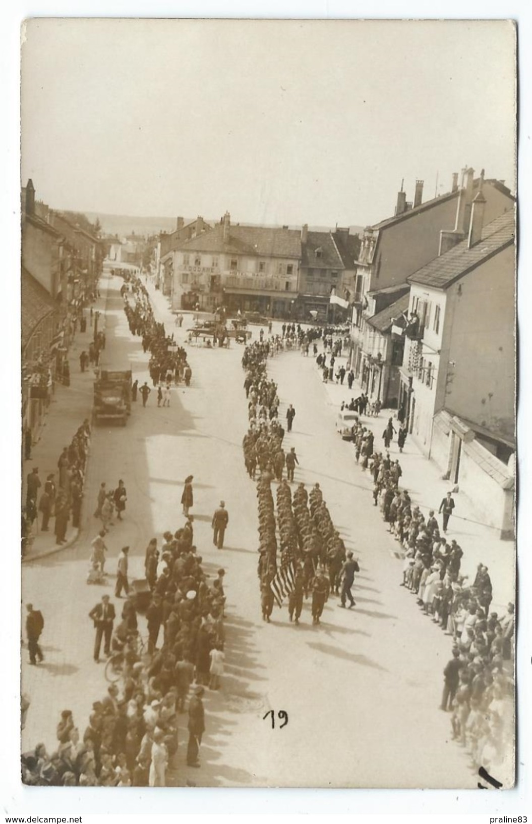 CPA Photographie - PONTARLIER, DEFILE MILITAIRE SEPTEMBRE 1946, 1er ANNIVERSAIRE LIBERATION DE LA VILLE - Doubs 25 - - Pontarlier