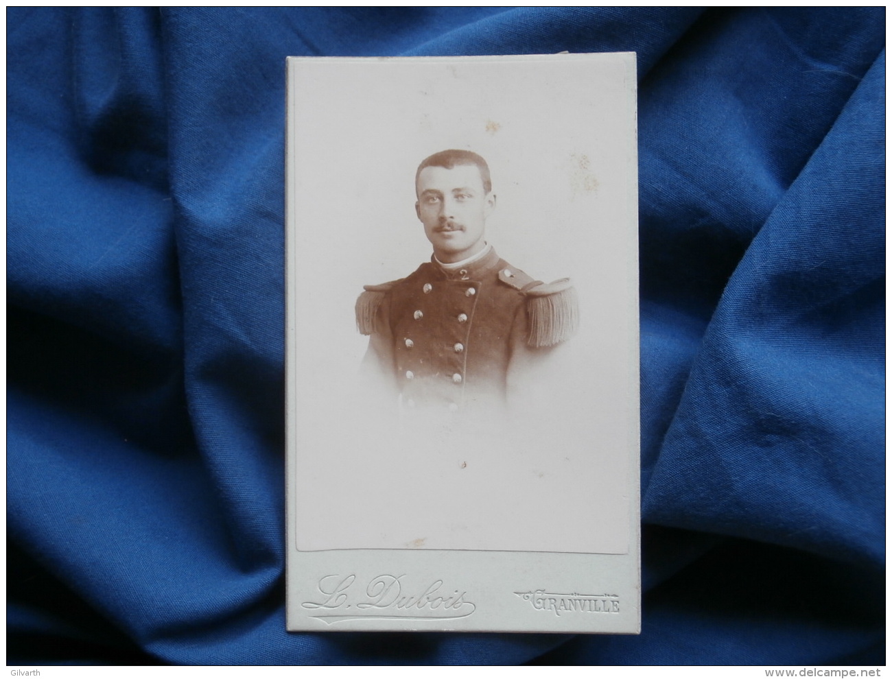 Photo CDV L. Léon Dubois à Granville - Portrait Nuage Militaire Du 2e D'infanterie L310A - Anciennes (Av. 1900)