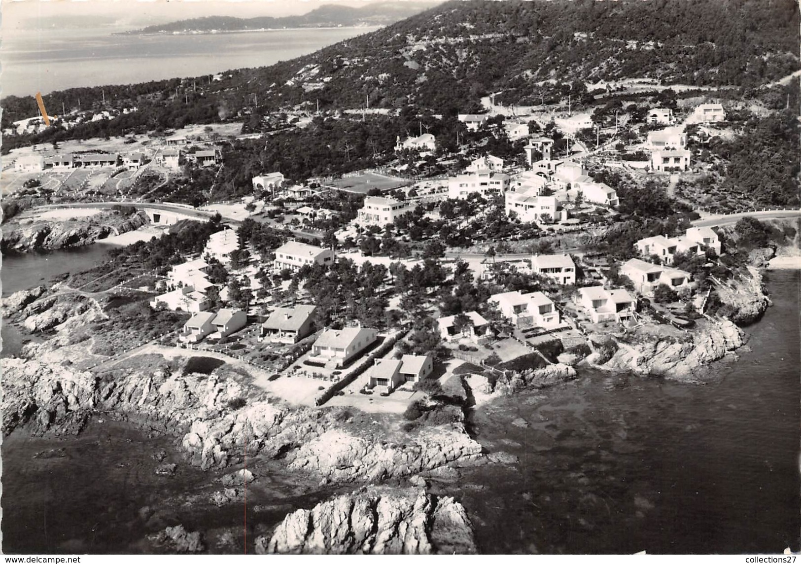 83-LES ISSAMBRES- VUE GENERALE DES CALANQUES DES ISSAMBRES - Les Issambres