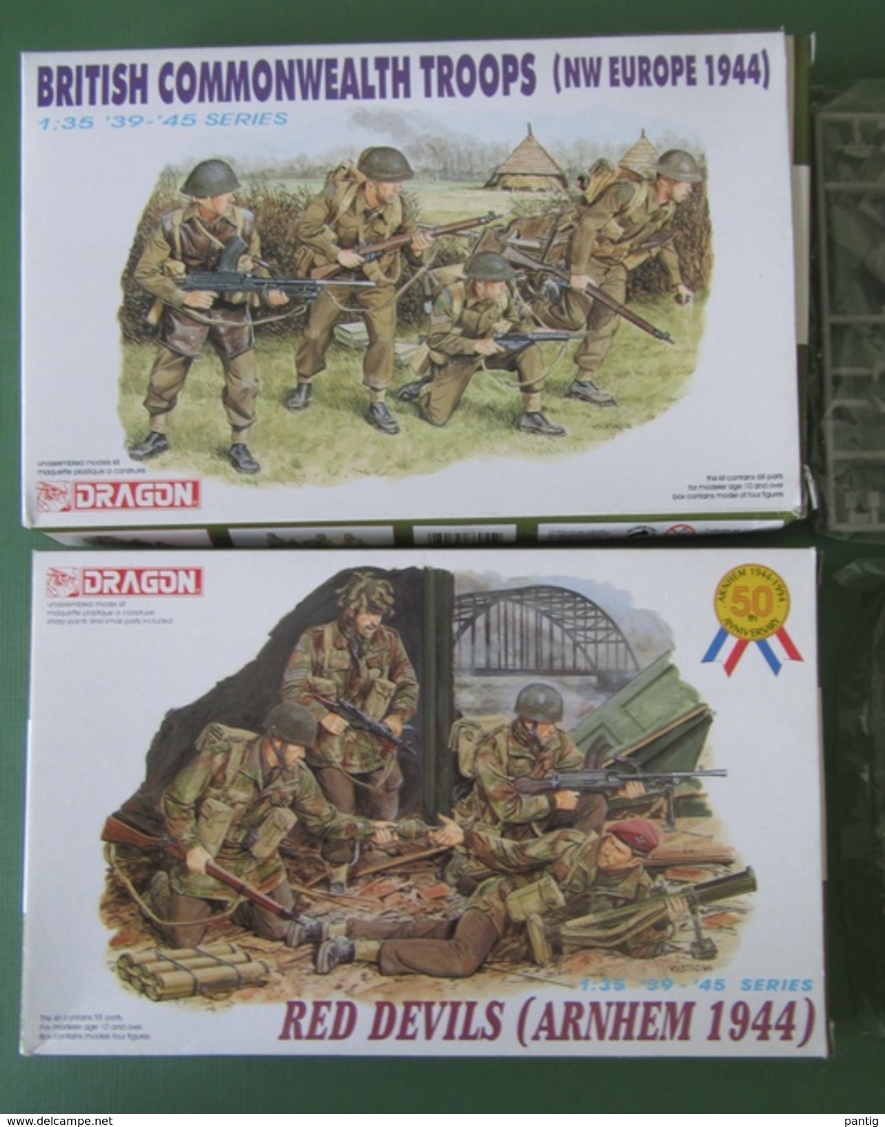 LOT 2 BTES  SOLDATS ANGLAIS - Figurines