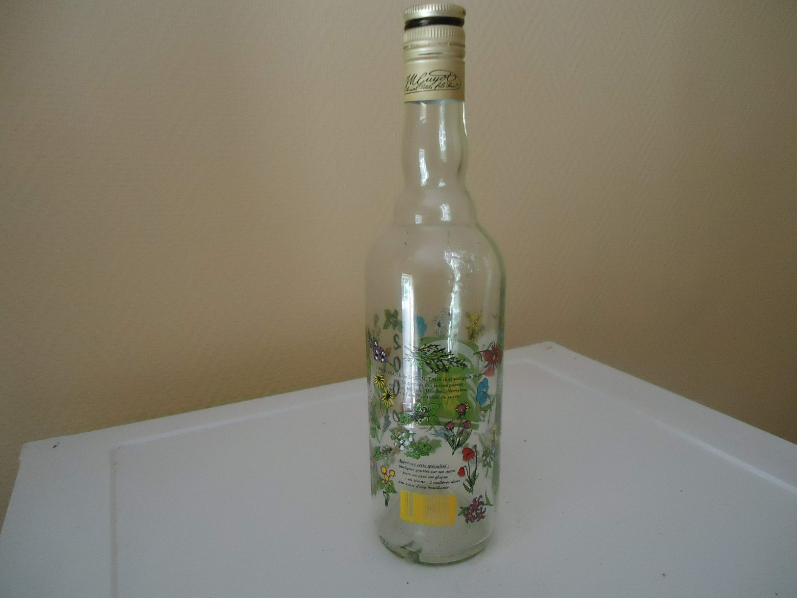 De 2000 - France - ARQUEBUSE DE L'HERMITAGE - Vulnéraire Aux 33 Plantes - Série Limitée - 0.70 L - Vide - - Licor Espirituoso