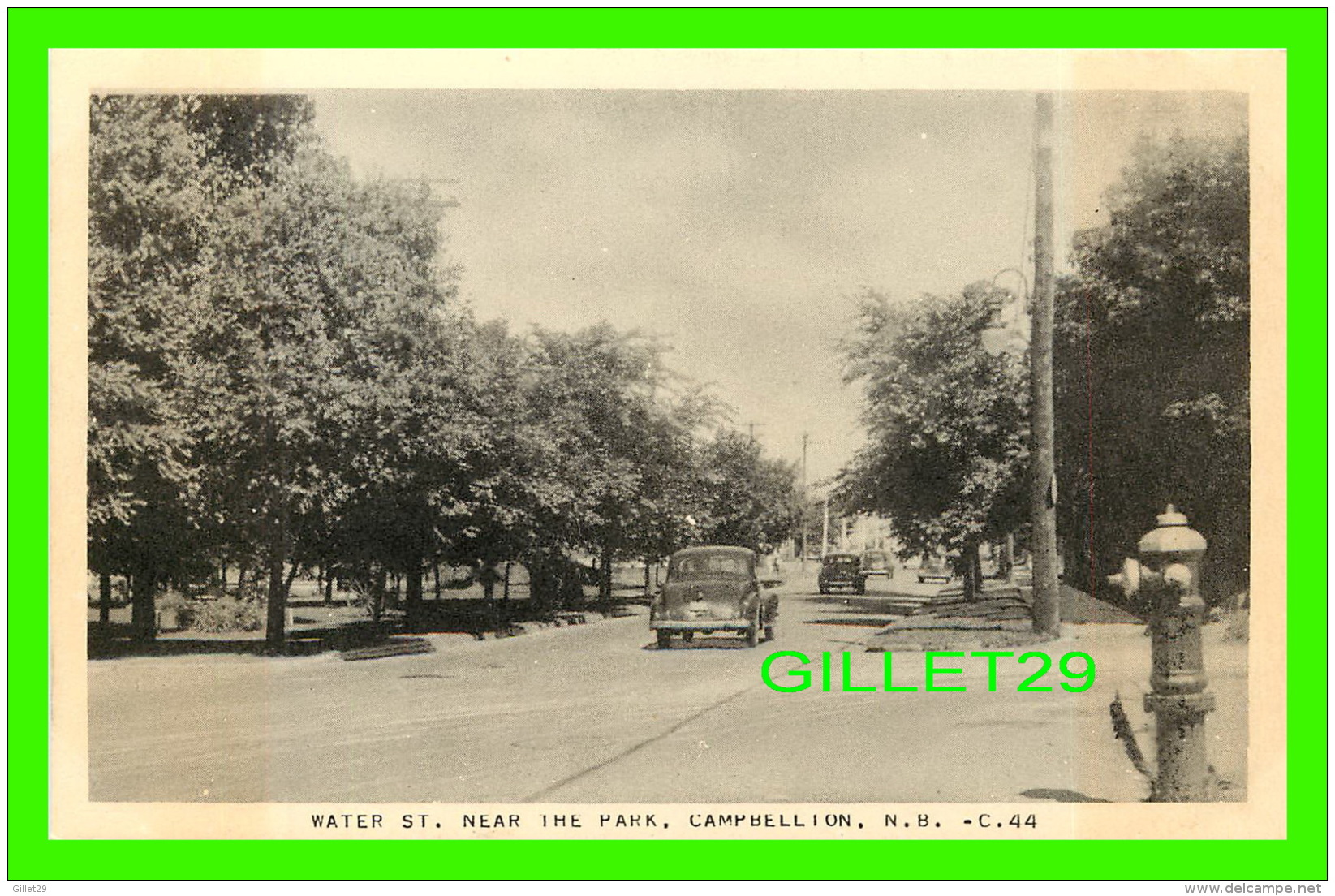 CAMPBELTON, NB - WATER STREET NEAR THE PARK - ANIMATED WITH OLD CARS - PUB. BY H.V. HENDERSON - - Autres & Non Classés