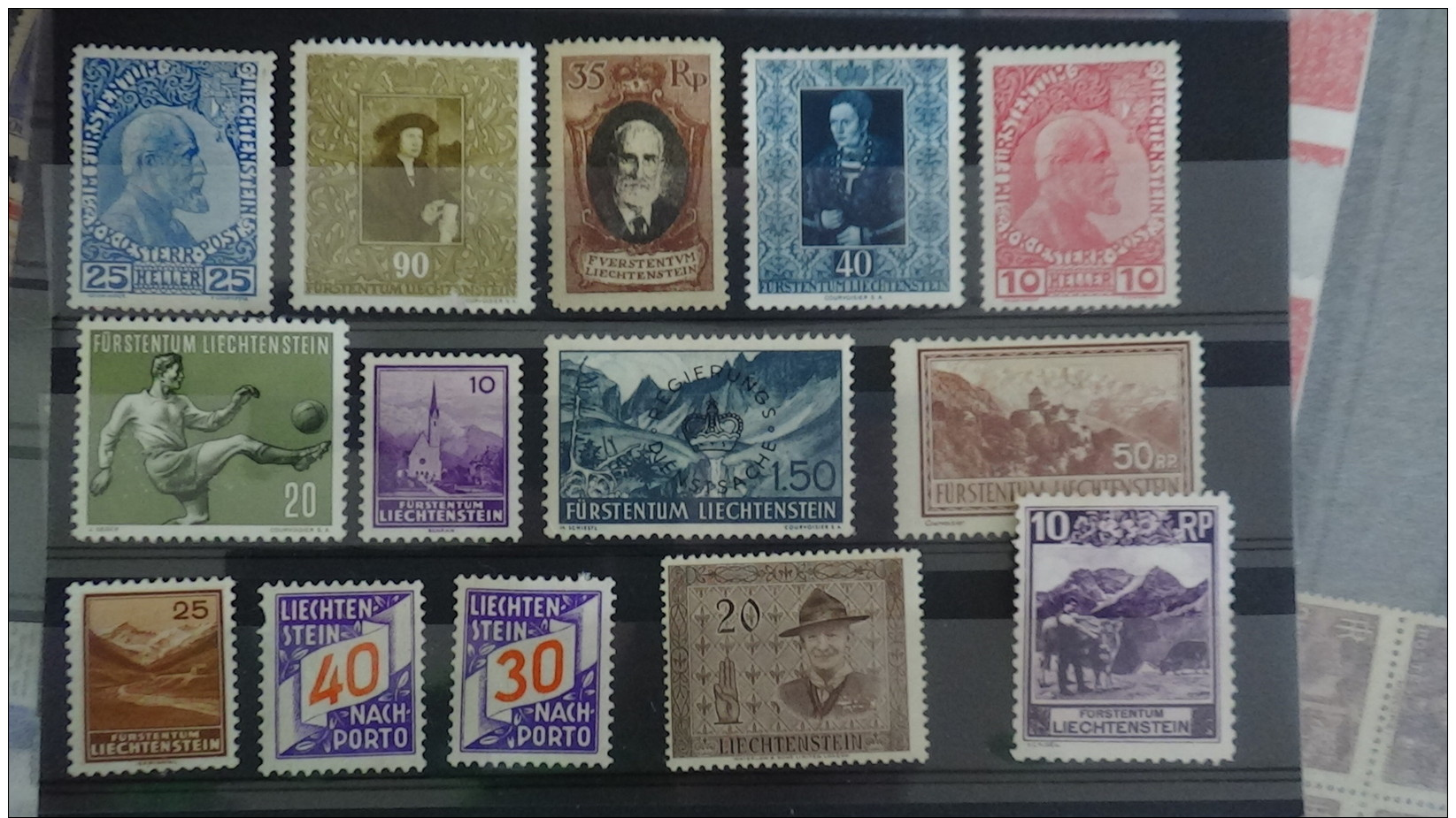 C Gros carton  lot variétés (1800euros) + 2 bandes ND + timbres France ** + obl + Chine + classeurs + albums timbres obl